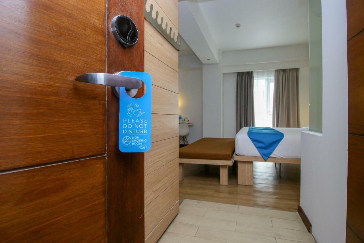 Airy Premier Seminyak Cendrawasih 28 Kuta Bali Hotel ภายนอก รูปภาพ